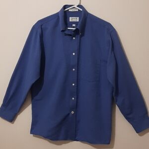 Arrow long sleeve shirt size 16. 32/33.  Blue